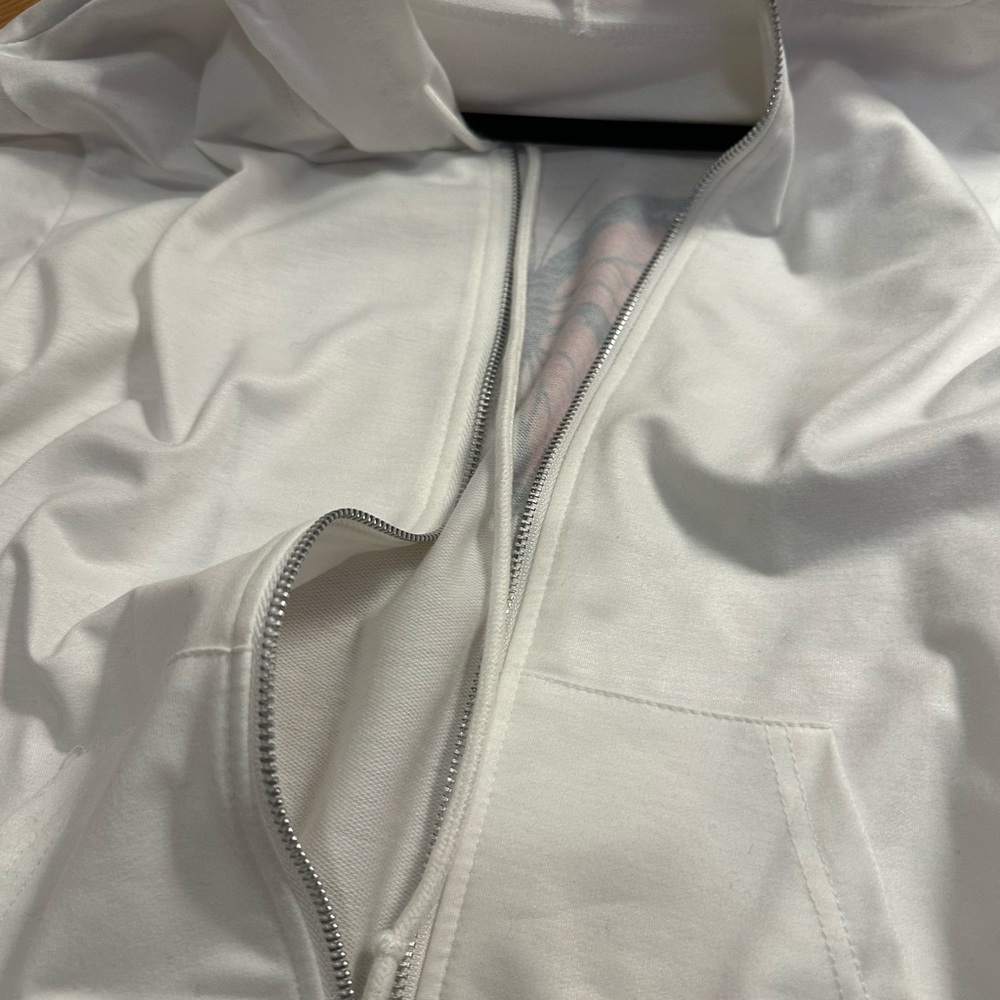 Cotton butterfly hoodie - size large - Picture 3 of 5